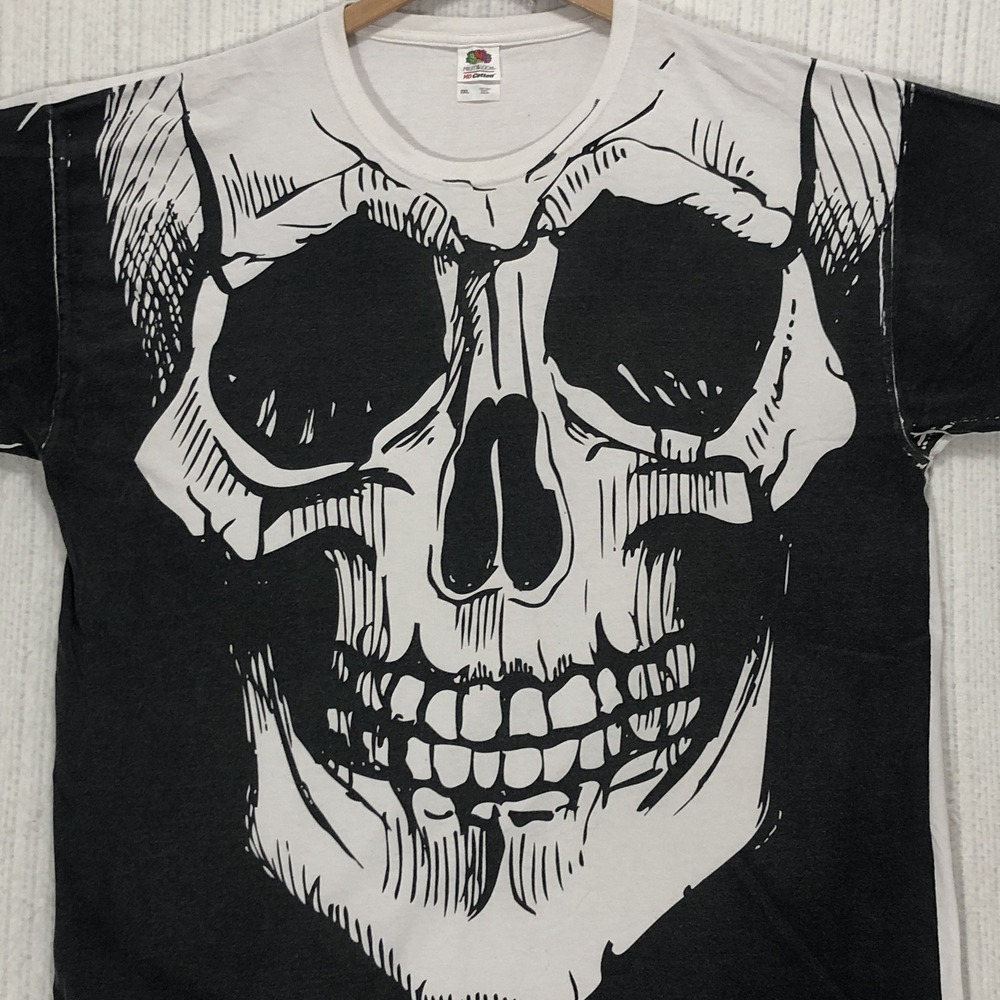 Fruit of the Loom HD Cotton Mens 2XL Graphic T-Shirt White Black Skull Print
